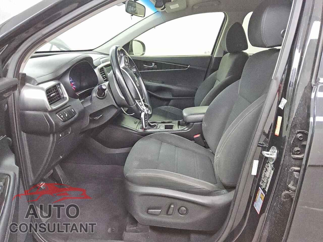 KIA SORENTO 2020 - 5XYPG4A52LG679098