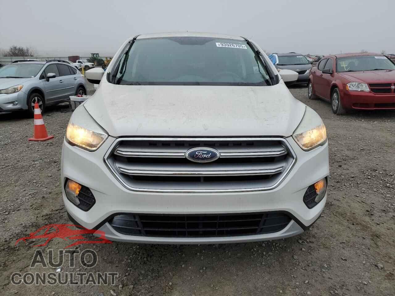 FORD ESCAPE 2017 - 1FMCU0GD9HUD26468