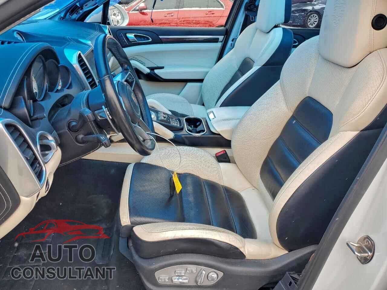 PORSCHE CAYENNE 2016 - WP1AC2A27GLA86602