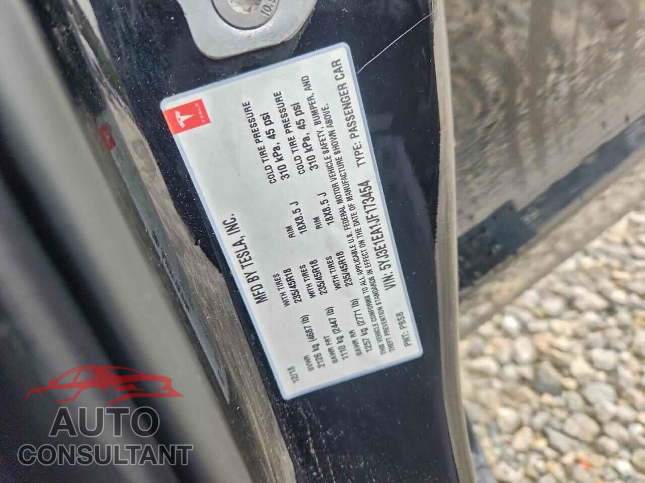TESLA MODEL 3 2018 - 5YJ3E1EA1JF173454