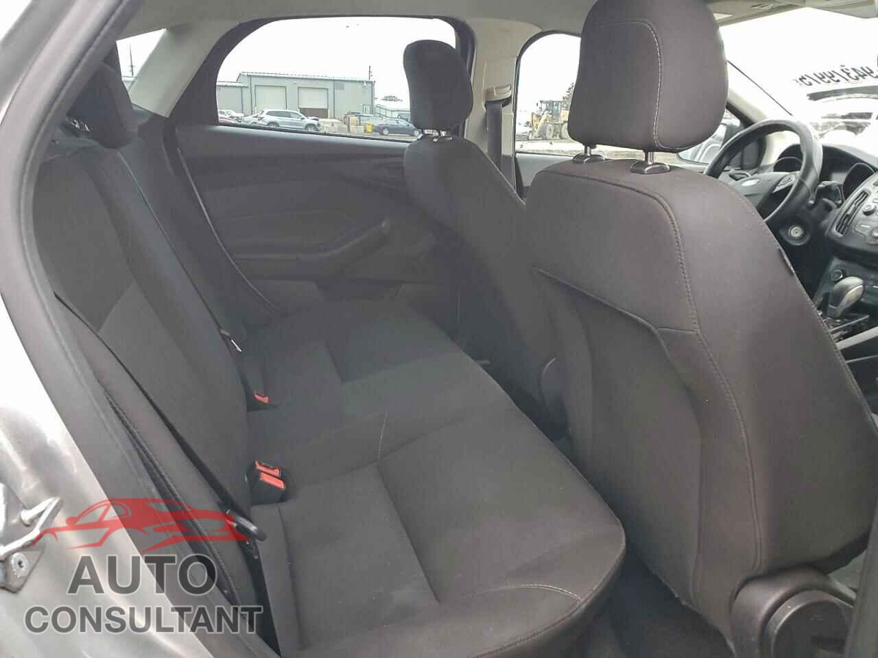FORD FOCUS 2016 - 1FADP3E26GL231234