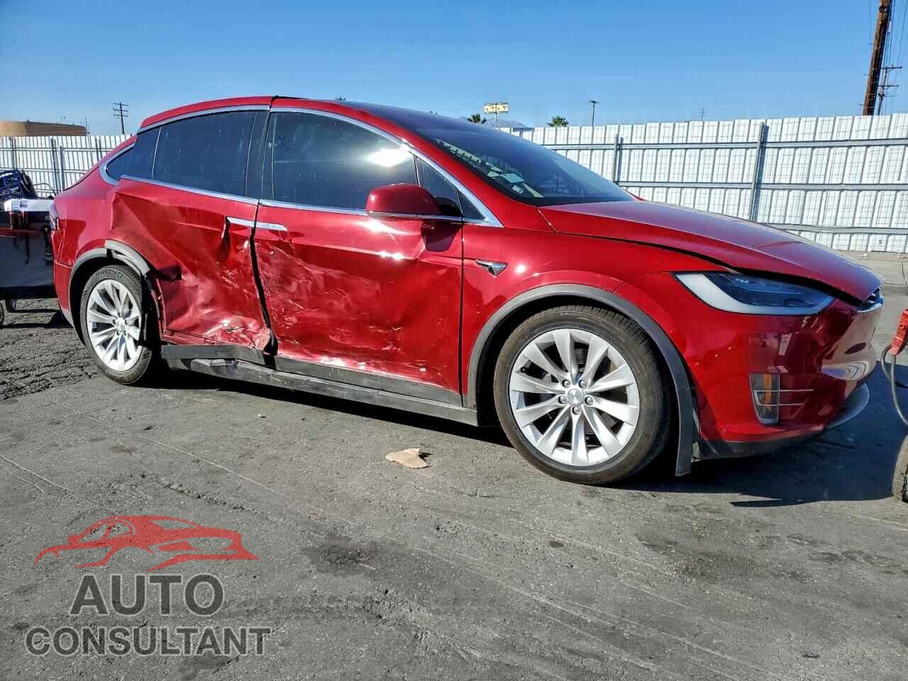 TESLA MODEL X 2018 - 5YJXCAE23JF089751