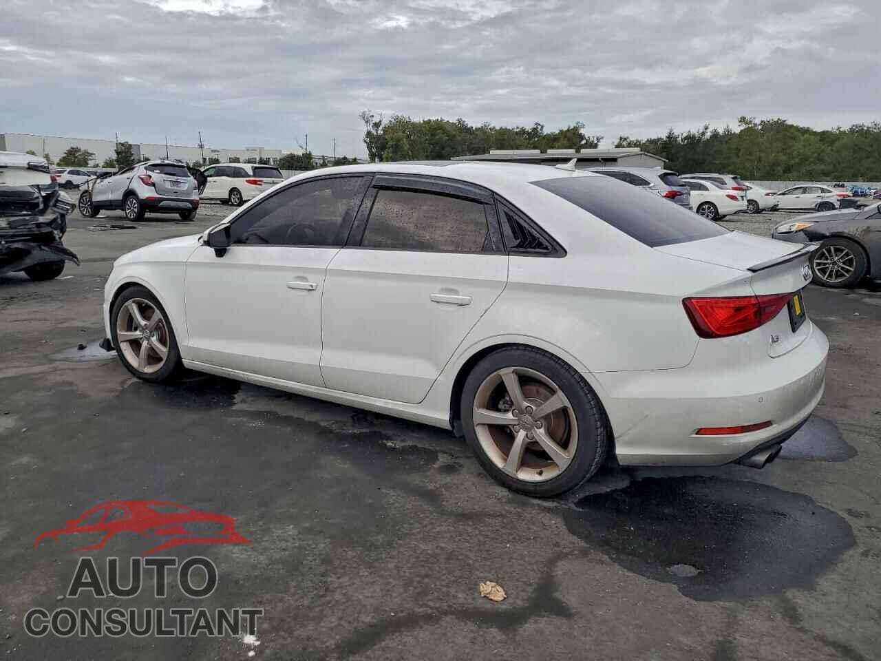 AUDI A3 2016 - WAUA7GFF5G1061494
