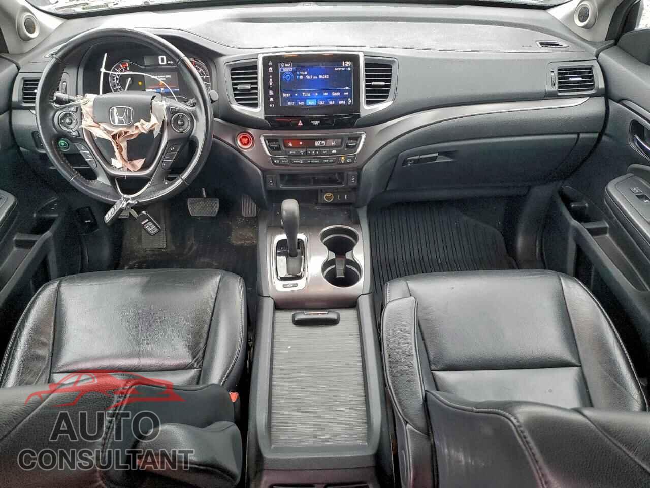 HONDA PILOT 2017 - 5FNYF6H73HB034288