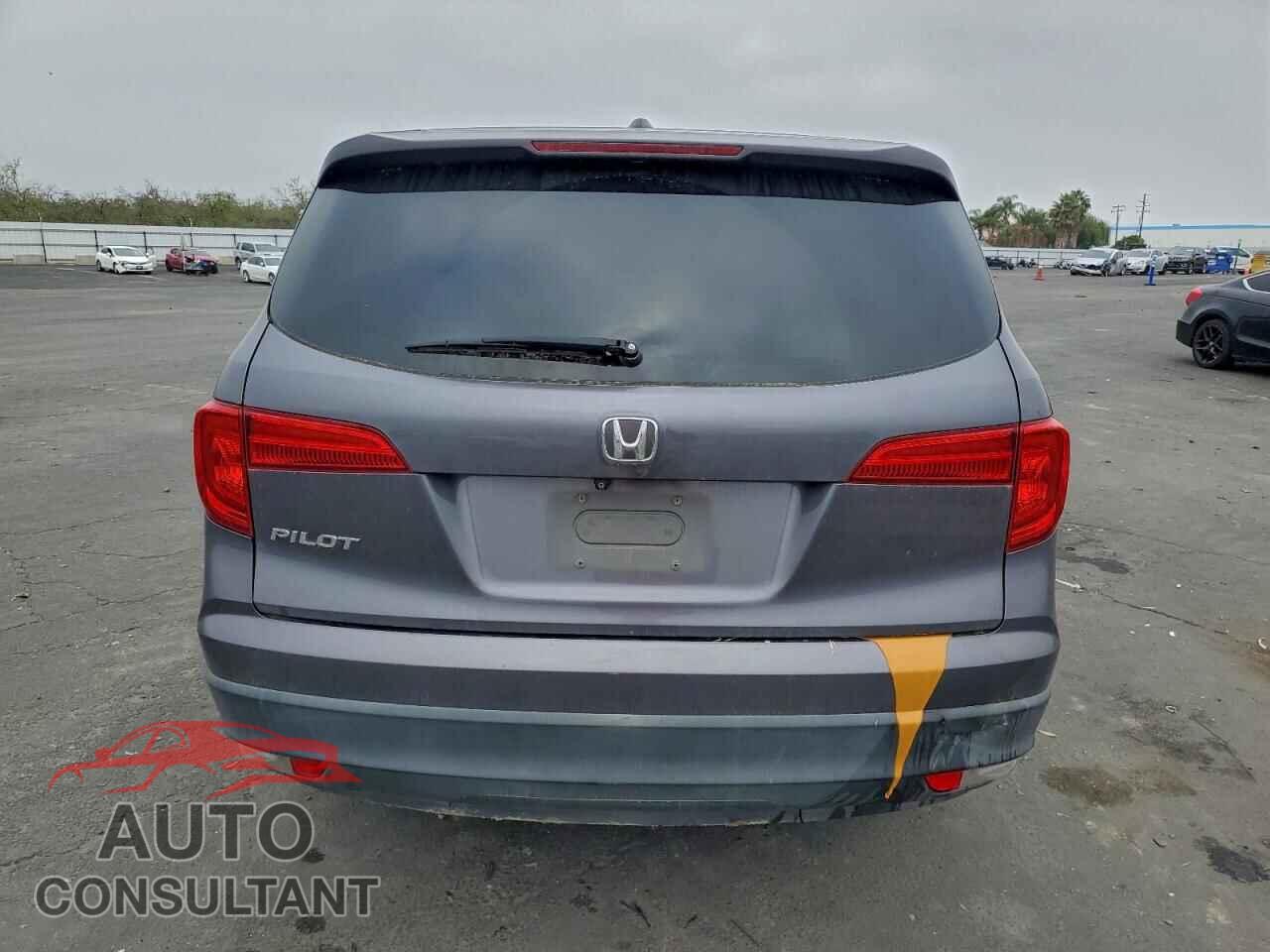 HONDA PILOT 2017 - 5FNYF5H38HB014609