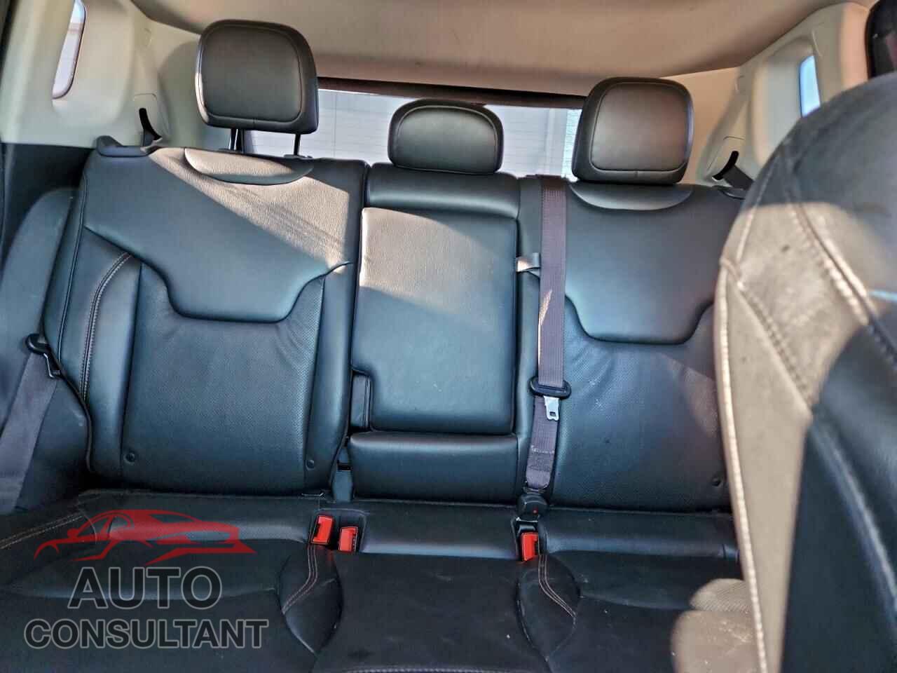 JEEP COMPASS 2021 - 3C4NJDCB4MT583592