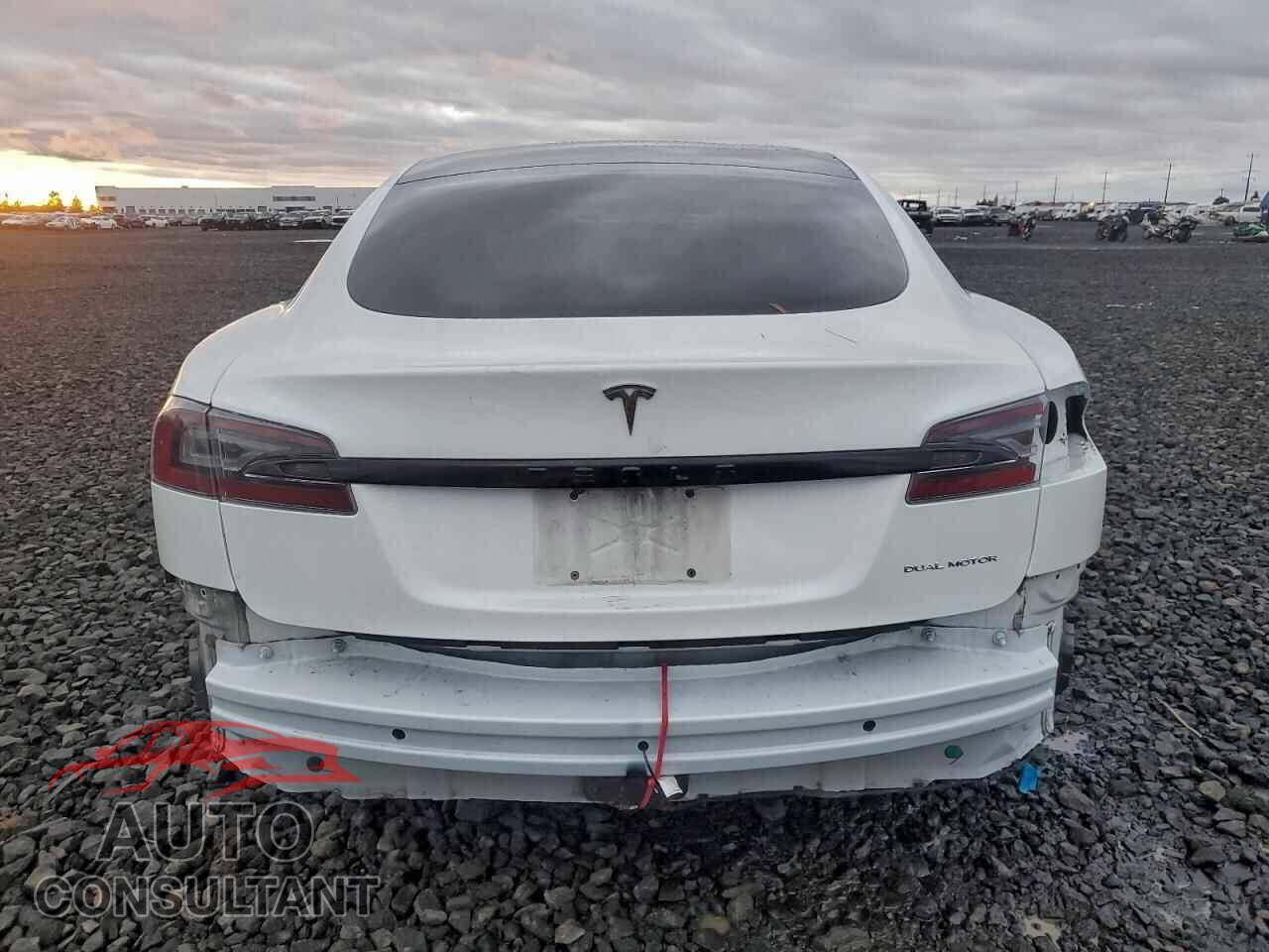TESLA MODEL S 2020 - 5YJSA1E26LF385222