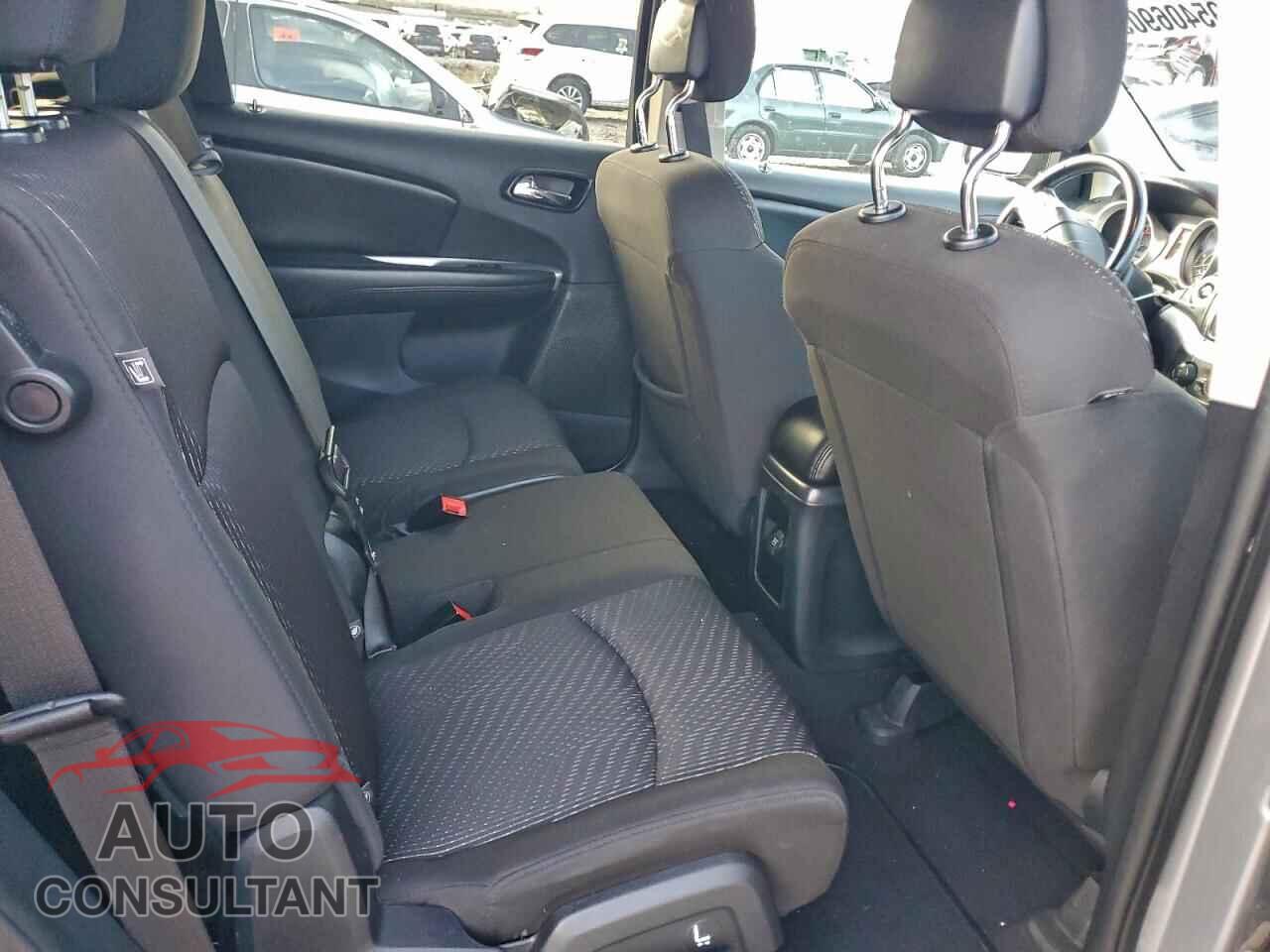 DODGE JOURNEY 2015 - 3C4PDCBB9FT645535