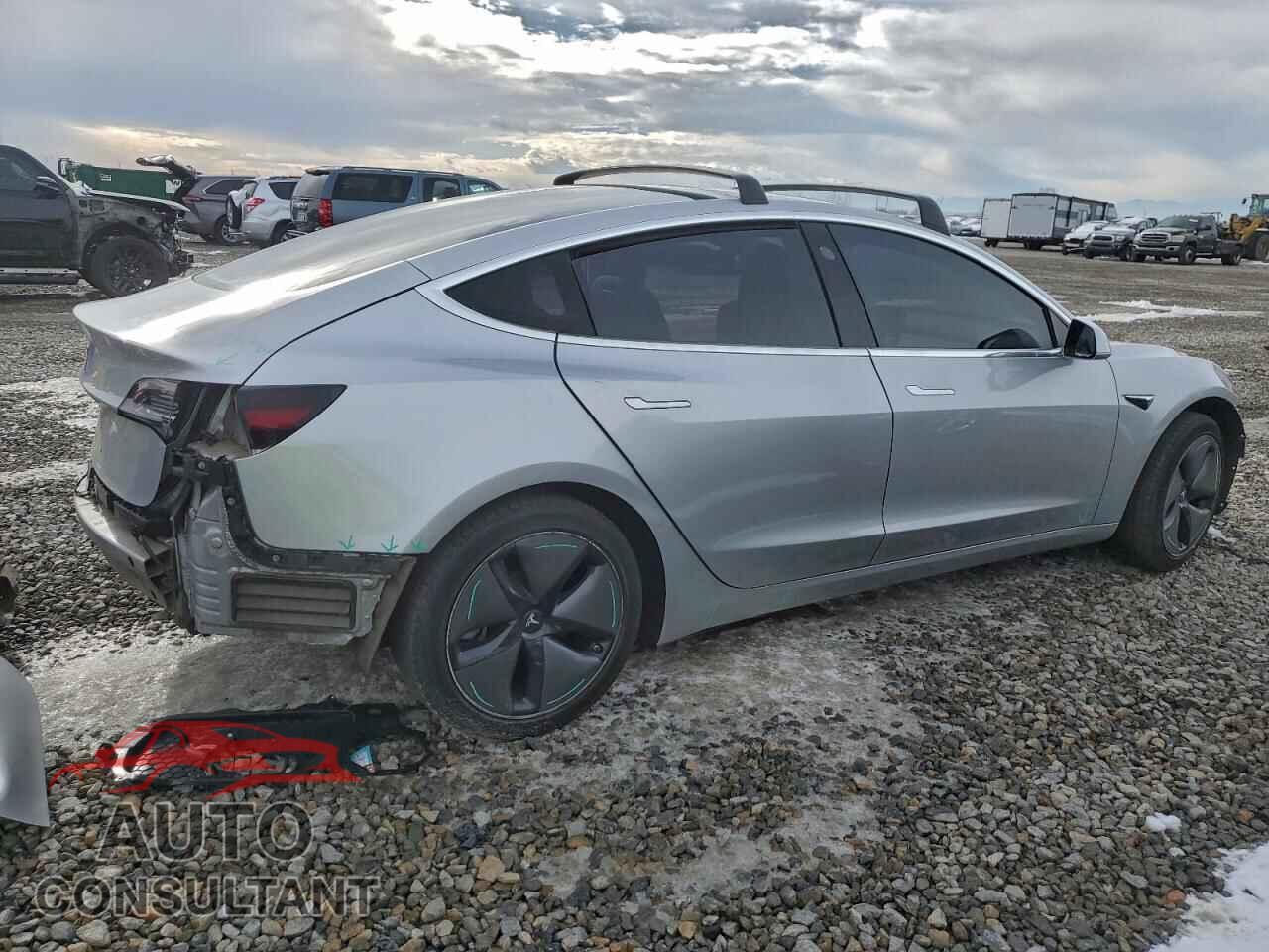 TESLA MODEL 3 2018 - 5YJ3E1EA1JF095368