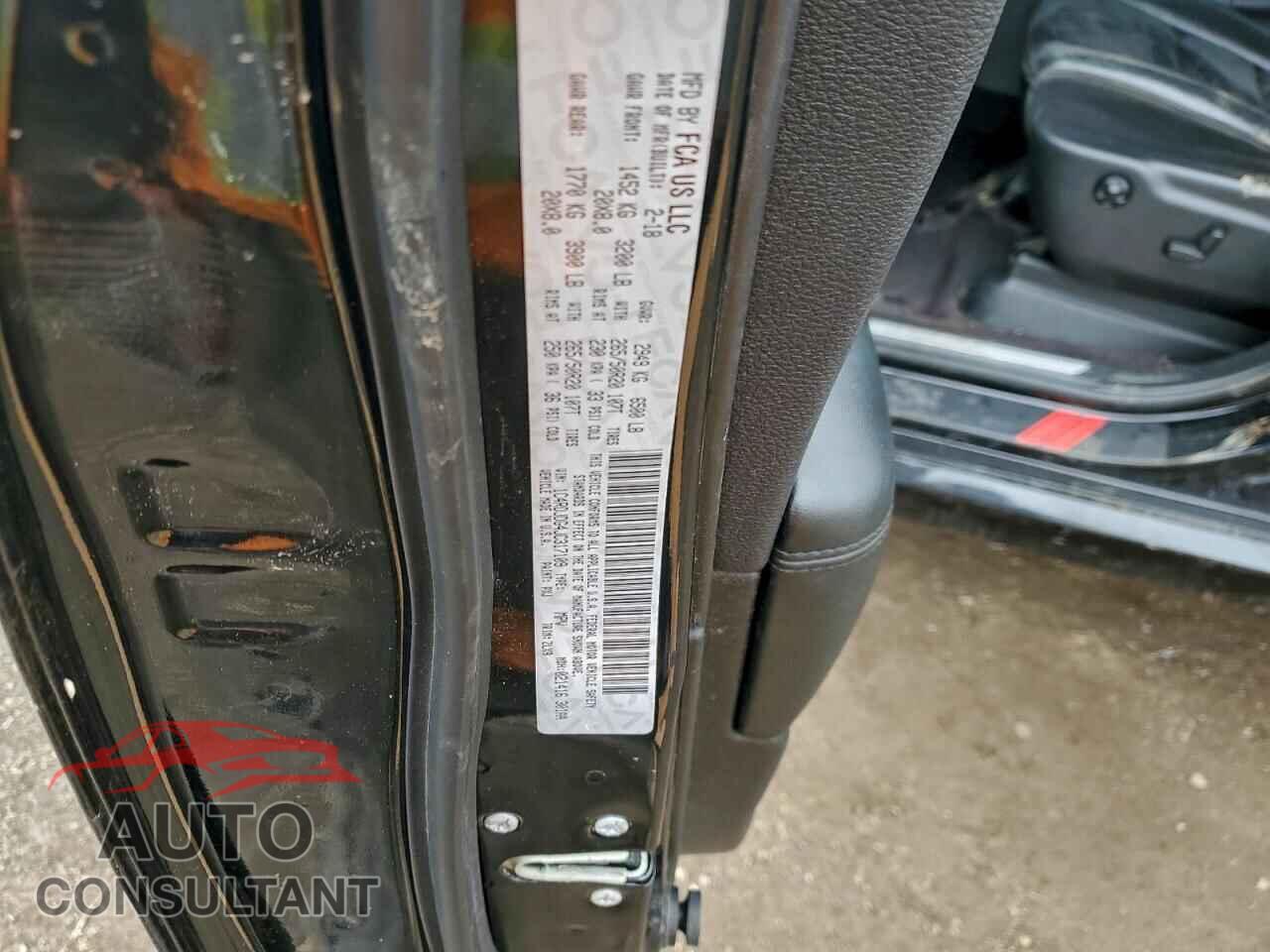 DODGE DURANGO 2018 - 1C4RDJDG4JC317109