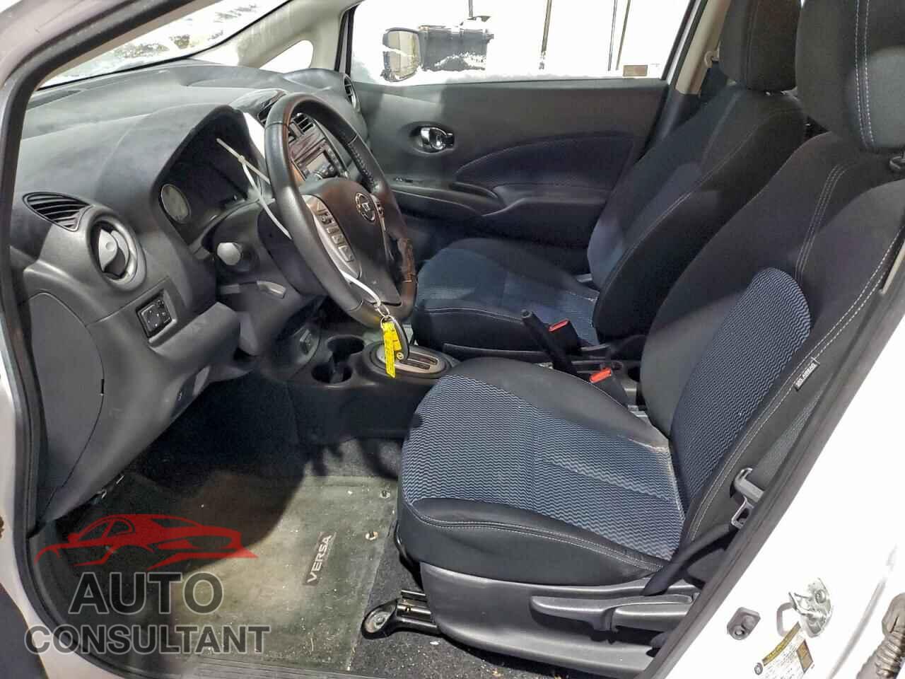 NISSAN VERSA 2017 - 3N1CE2CP3HL381959