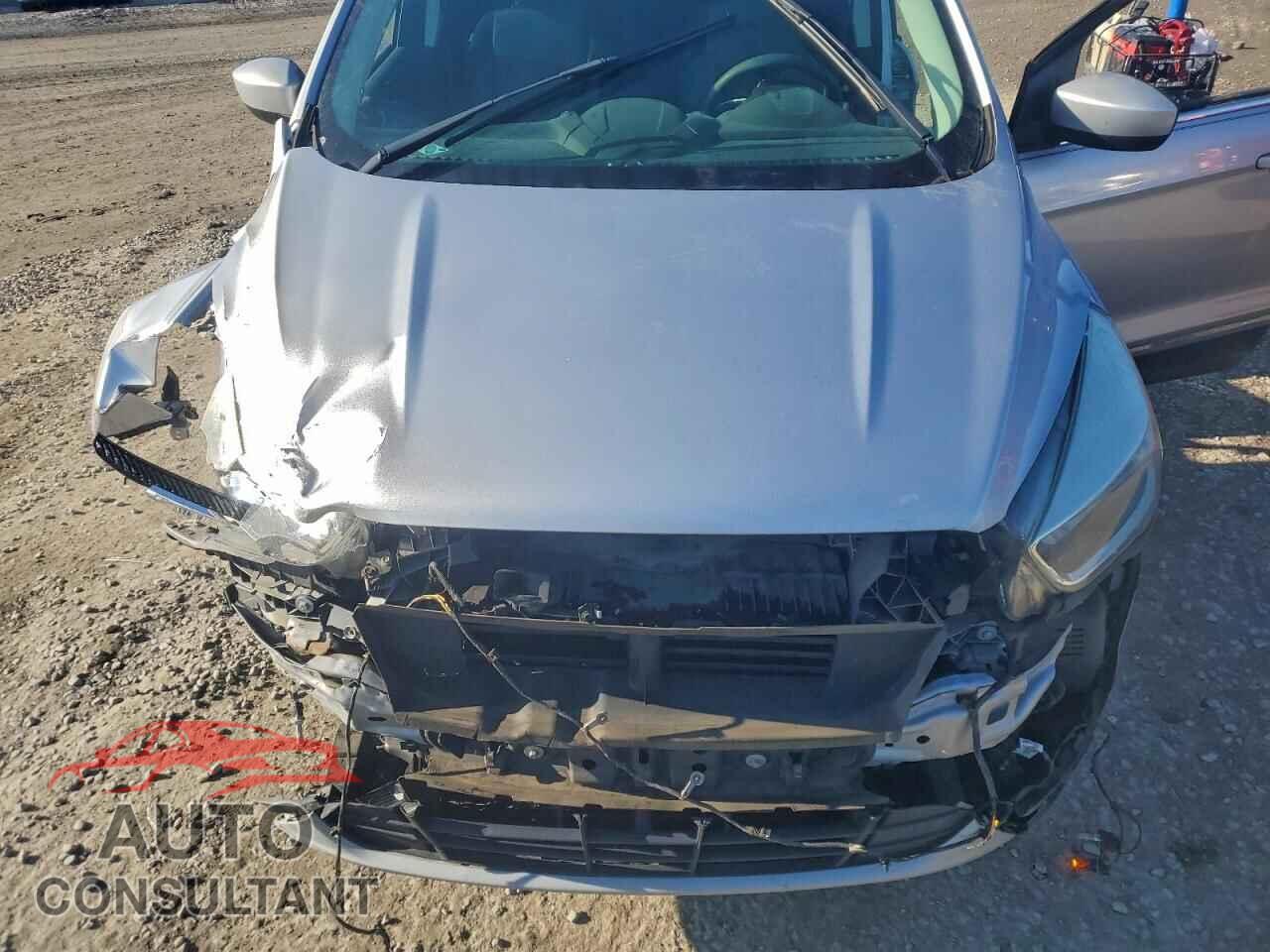 FORD ESCAPE 2017 - 1FMCU0GD3HUD18754
