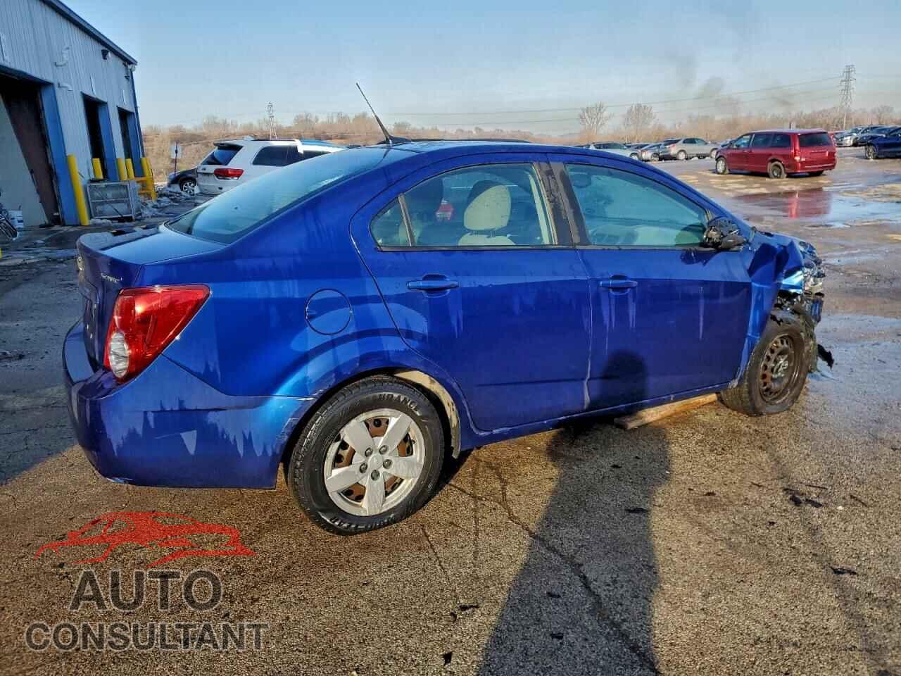 CHEVROLET SONIC 2013 - 1G1JA5SH5D4167981