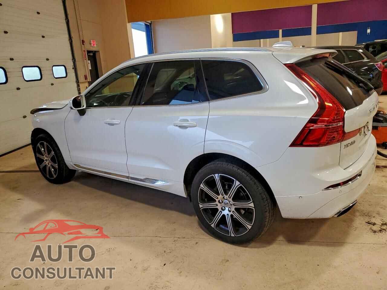 VOLVO XC60 2019 - LYV102RL8KB298316