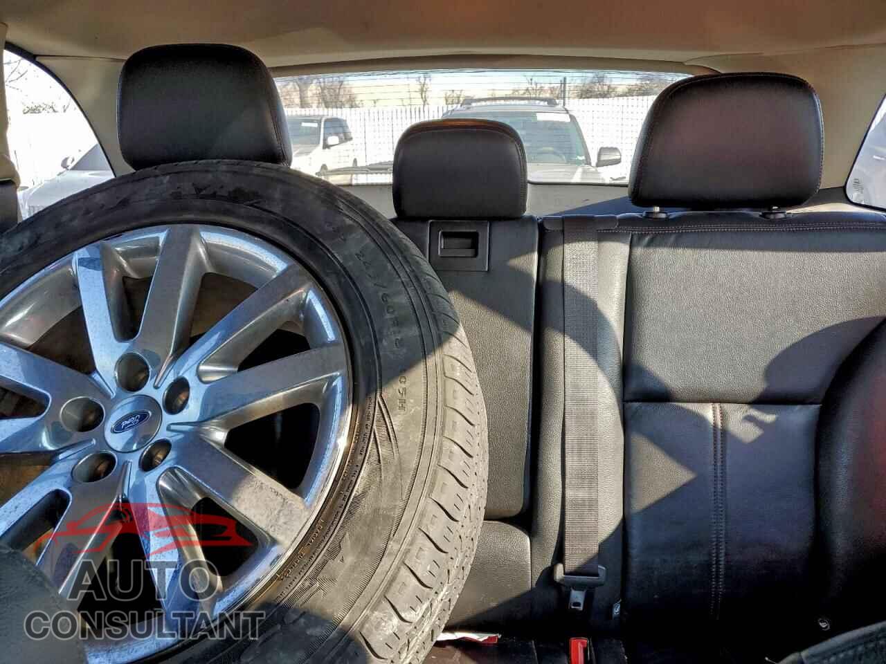 FORD EDGE 2011 - 2FMDK3JC8BBA02601