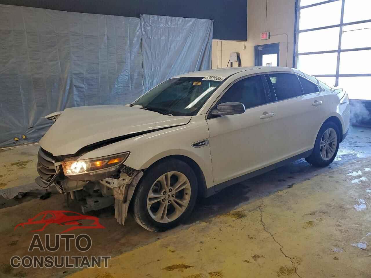 FORD TAURUS 2019 - 1FAHP2D87KG105449