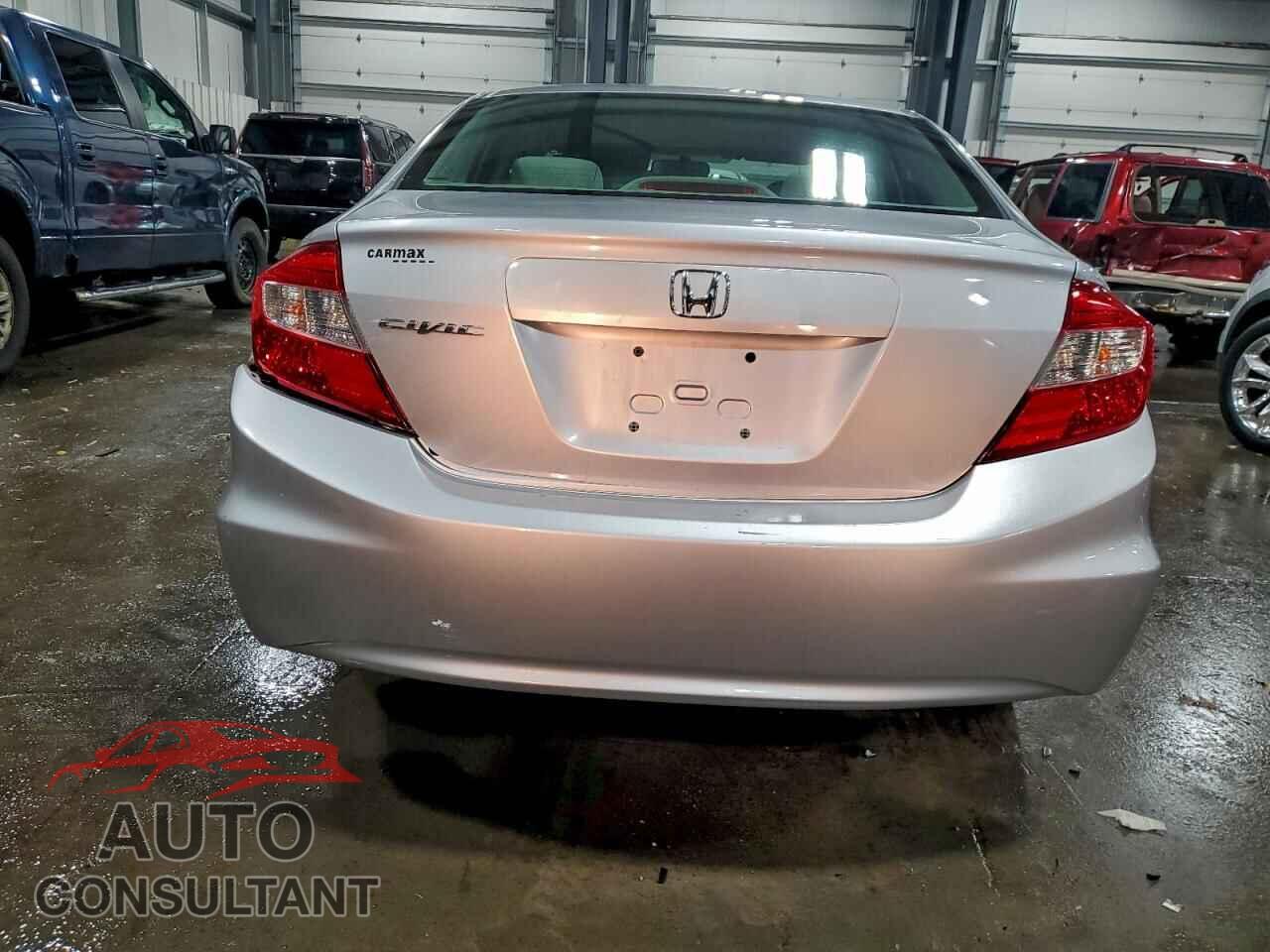 HONDA CIVIC 2012 - 19XFB2F56CE068432