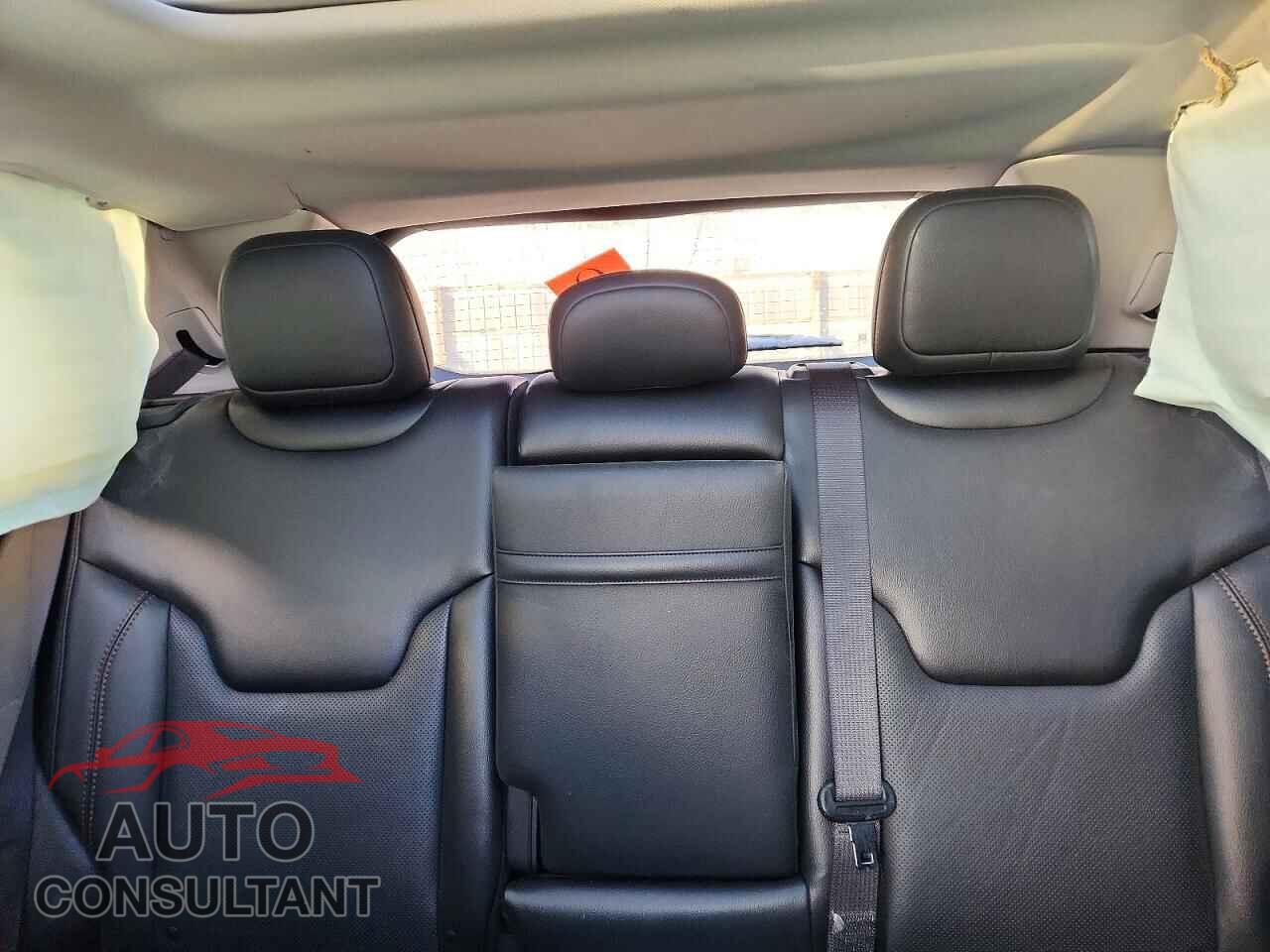 JEEP COMPASS 2019 - 3C4NJDCB7KT654071