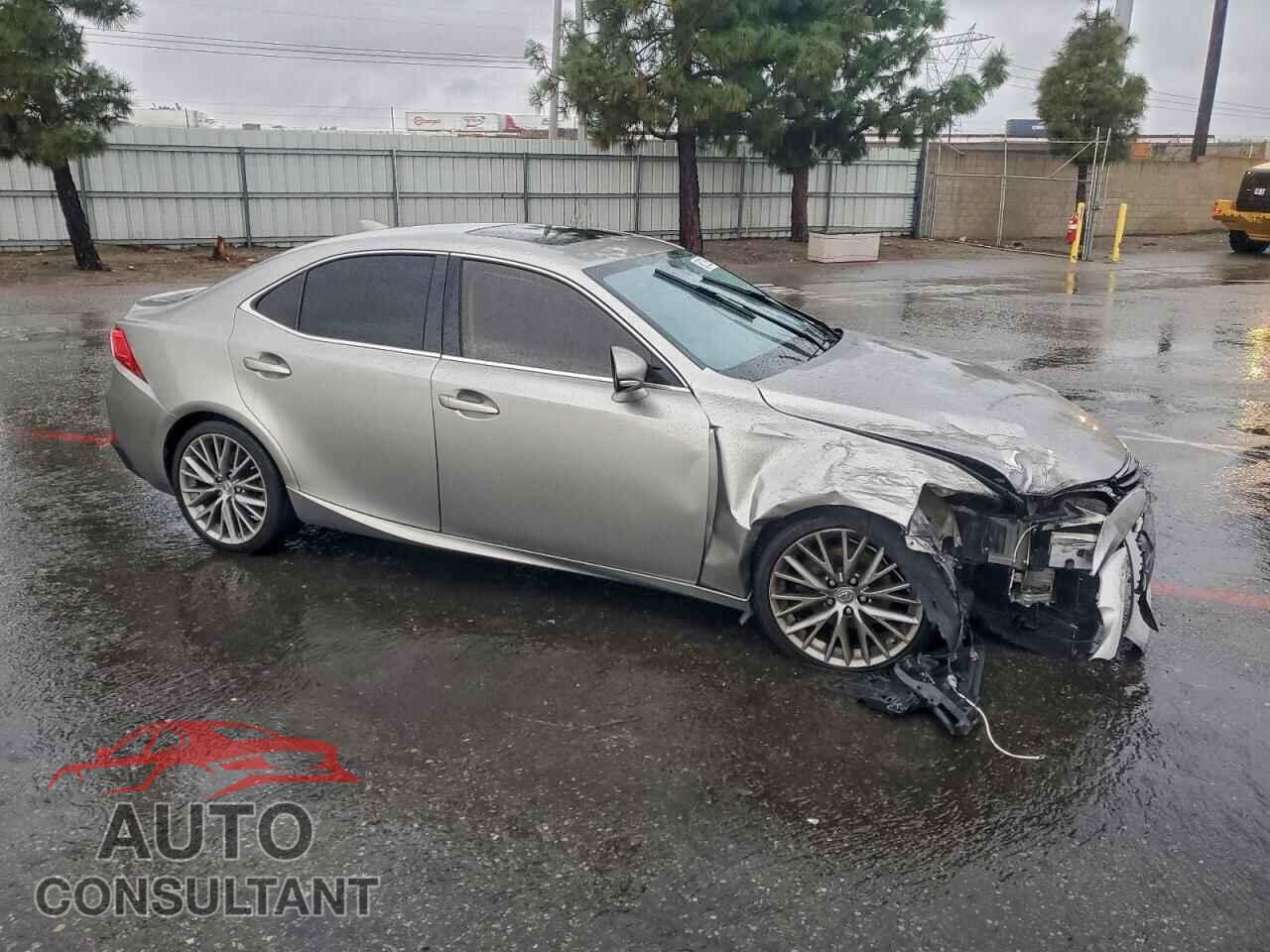 LEXUS IS 2015 - JTHBF1D28F5053256