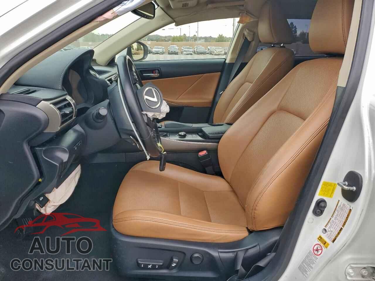 LEXUS IS 2015 - JTHBF1D29F5077887