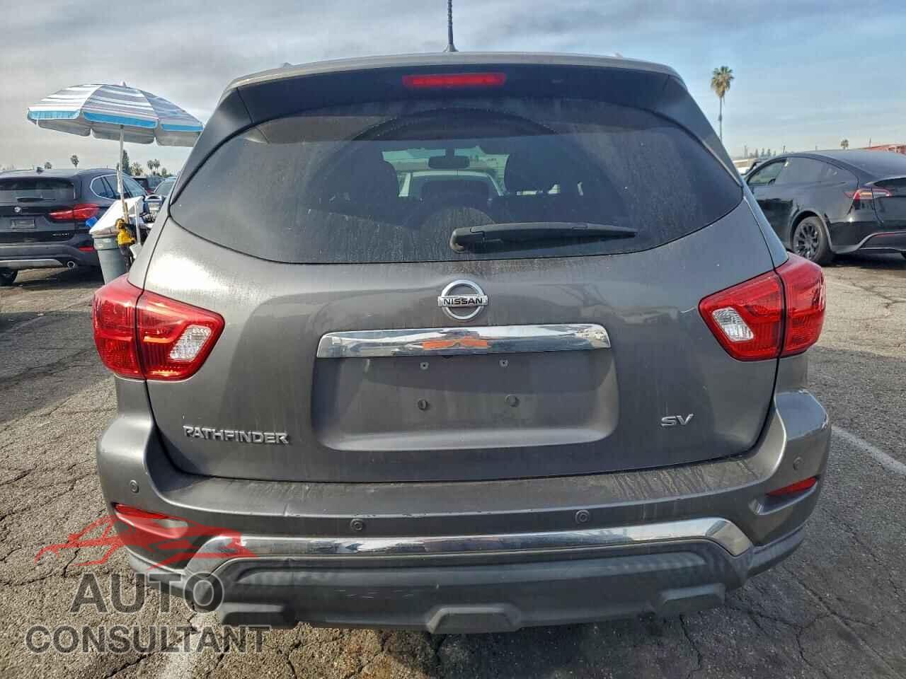 NISSAN PATHFINDER 2018 - 5N1DR2MN3JC640059