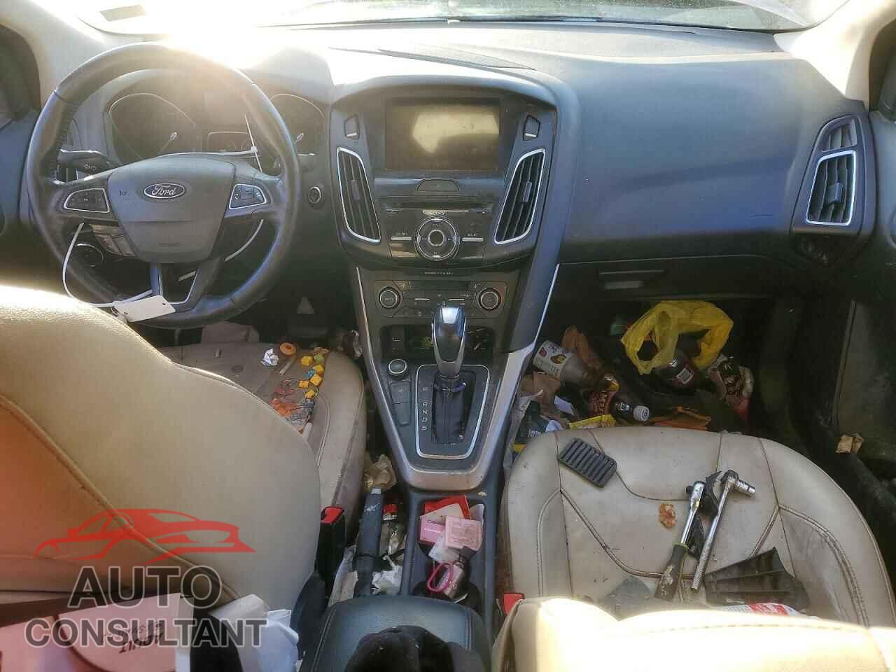 FORD FOCUS 2017 - 1FADP3J28HL236443