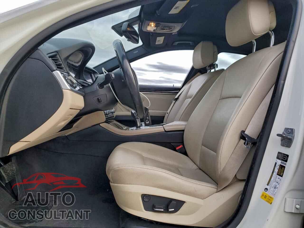 BMW 5 SERIES 2013 - WBAFR7C55DC827770
