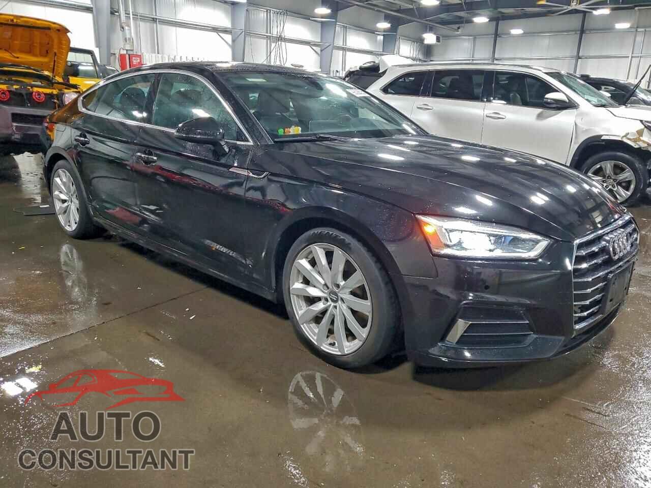 AUDI A5 2018 - WAUBNCF58JA007785