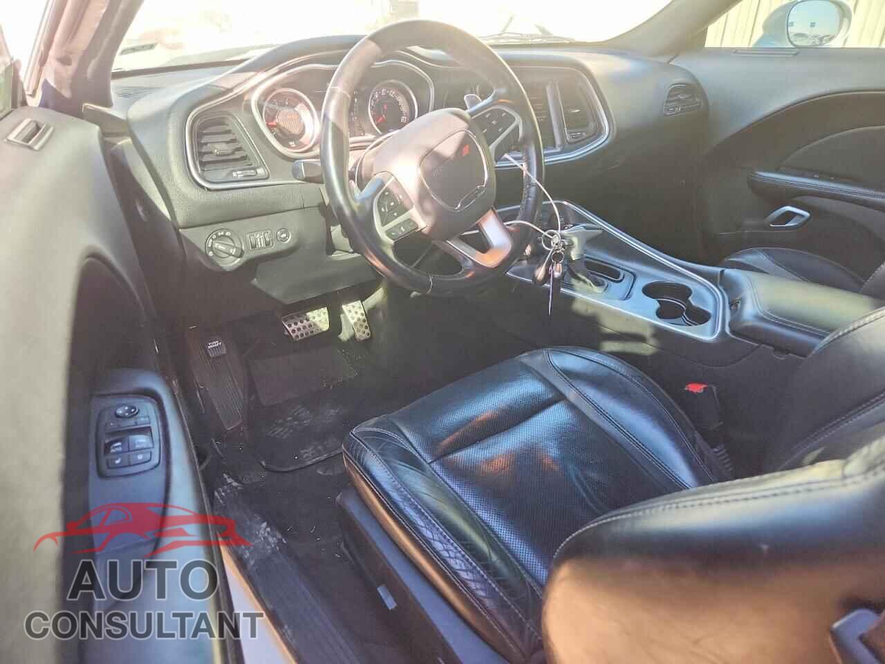 DODGE CHALLENGER 2018 - 2C3CDZGG1JH257016