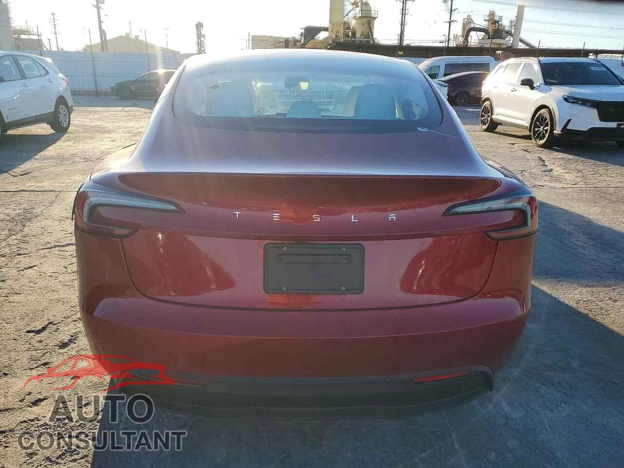 TESLA MODEL 3 2025 - 5YJ3E1EA0SF048107