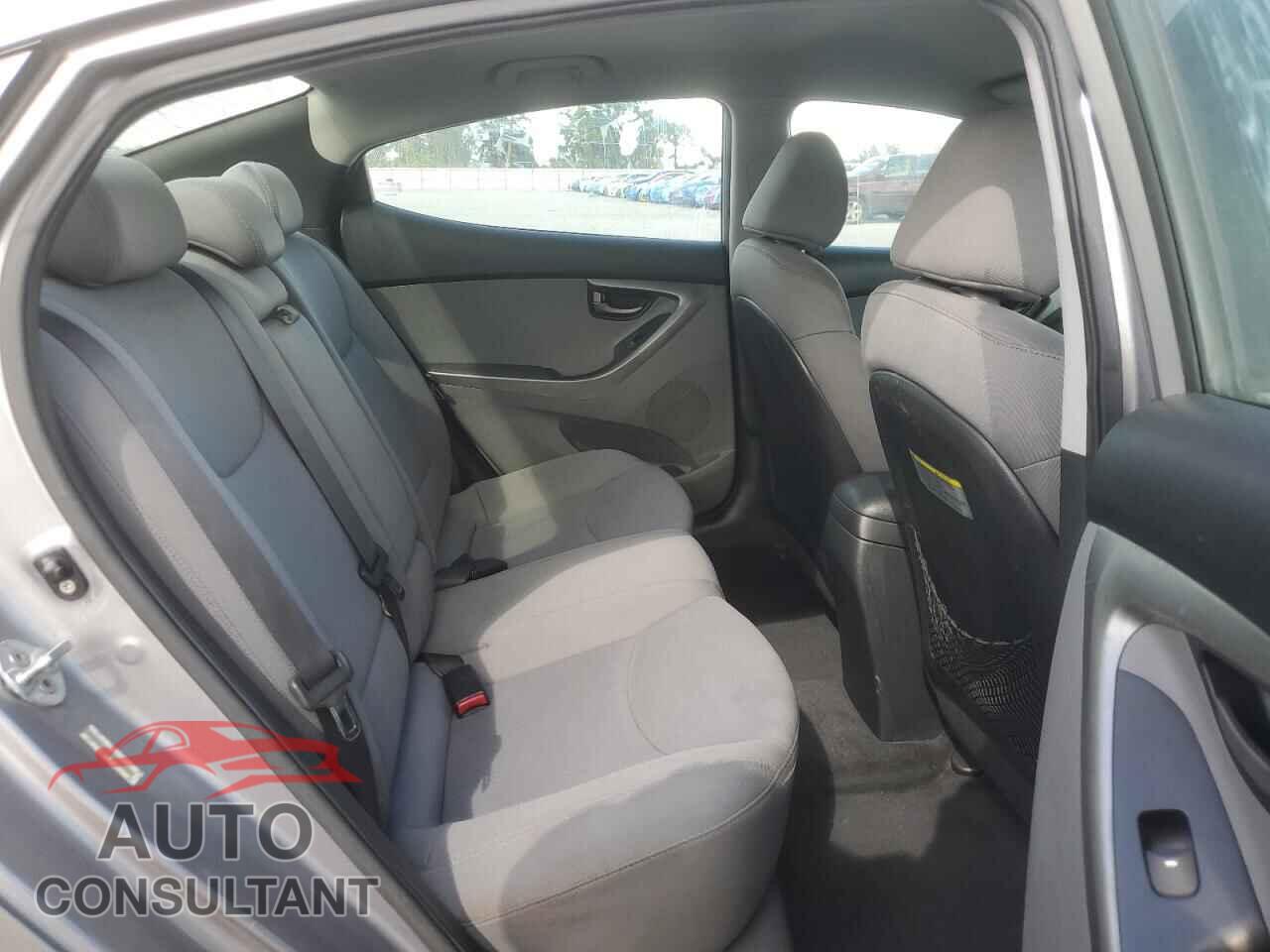 HYUNDAI ELANTRA 2012 - KMHDH4AE3CU426544