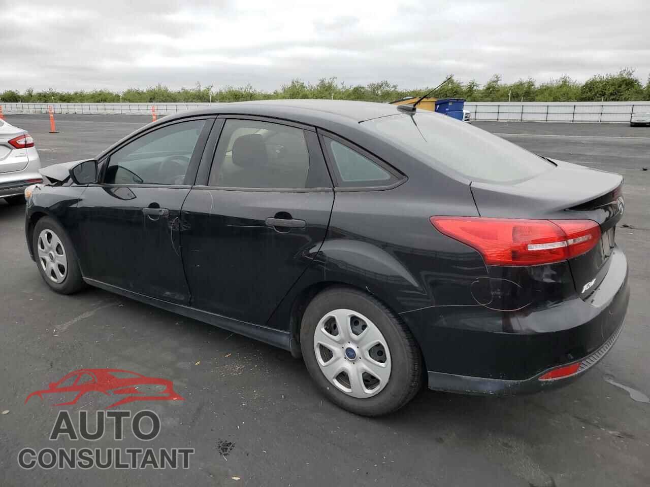 FORD FOCUS 2016 - 1FADP3E23GL246998