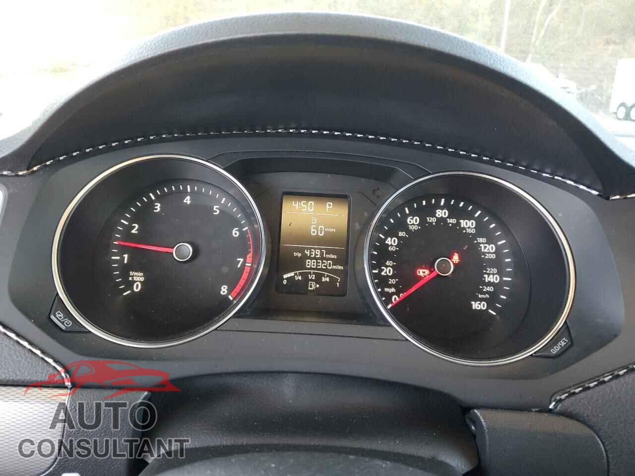 VOLKSWAGEN JETTA 2017 - 3VW2B7AJ6HM200731