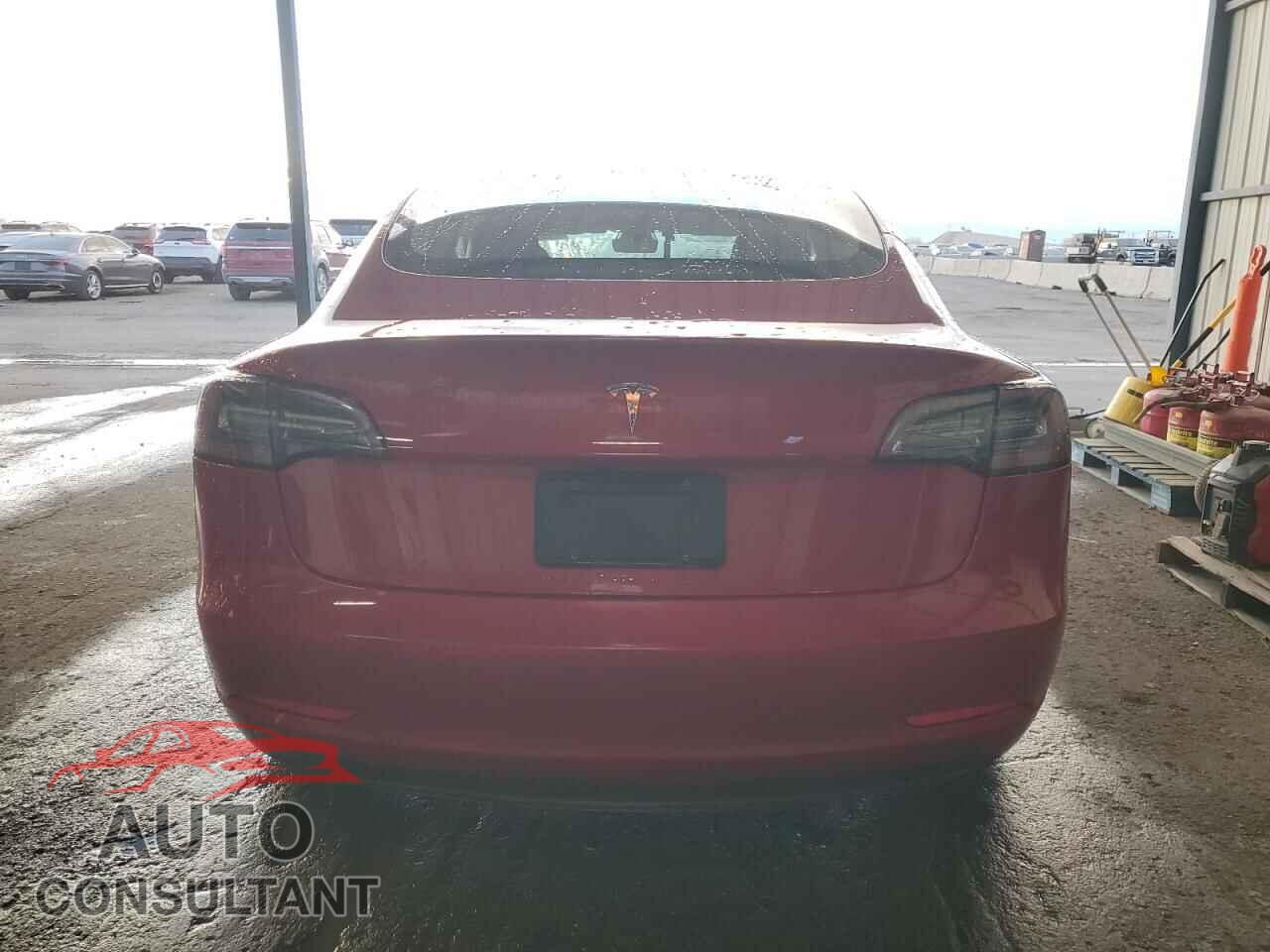TESLA MODEL 3 2022 - 5YJ3E1EA8NF189429