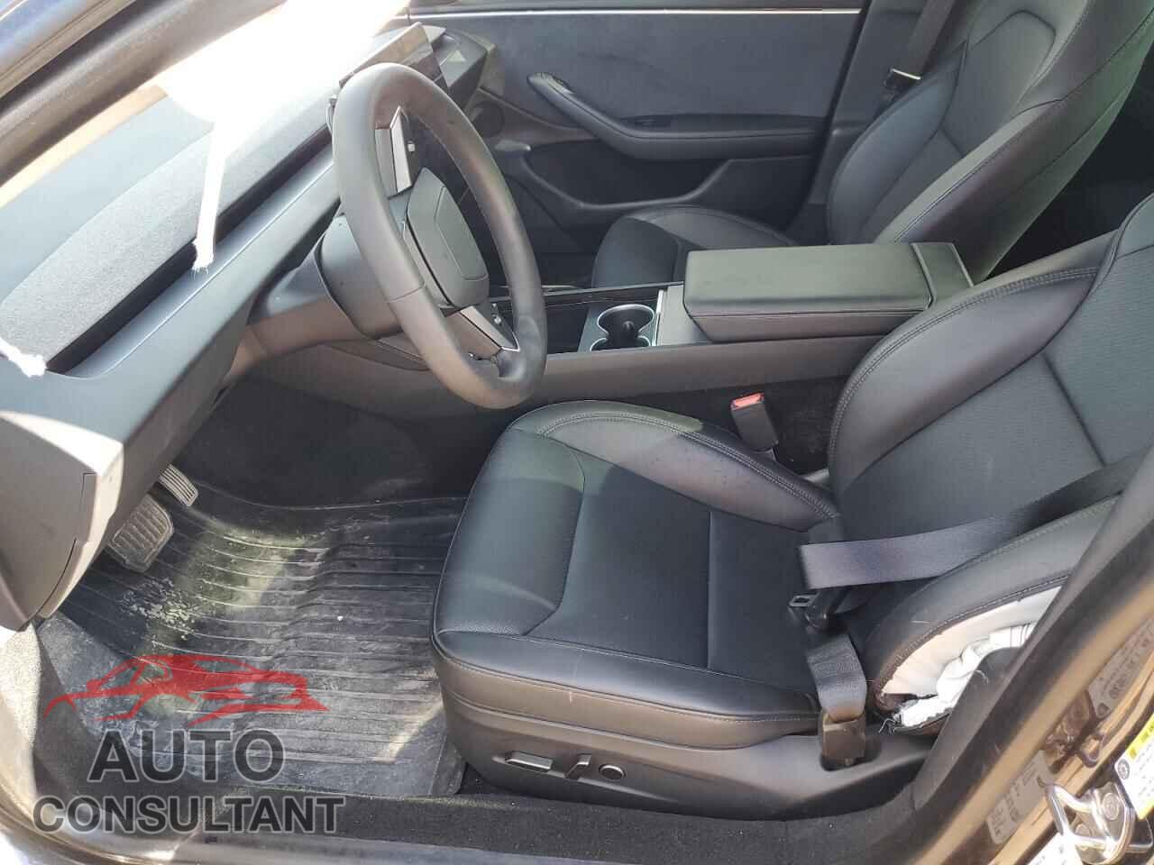 TESLA MODEL 3 2024 - 5YJ3E1EB9RF716943