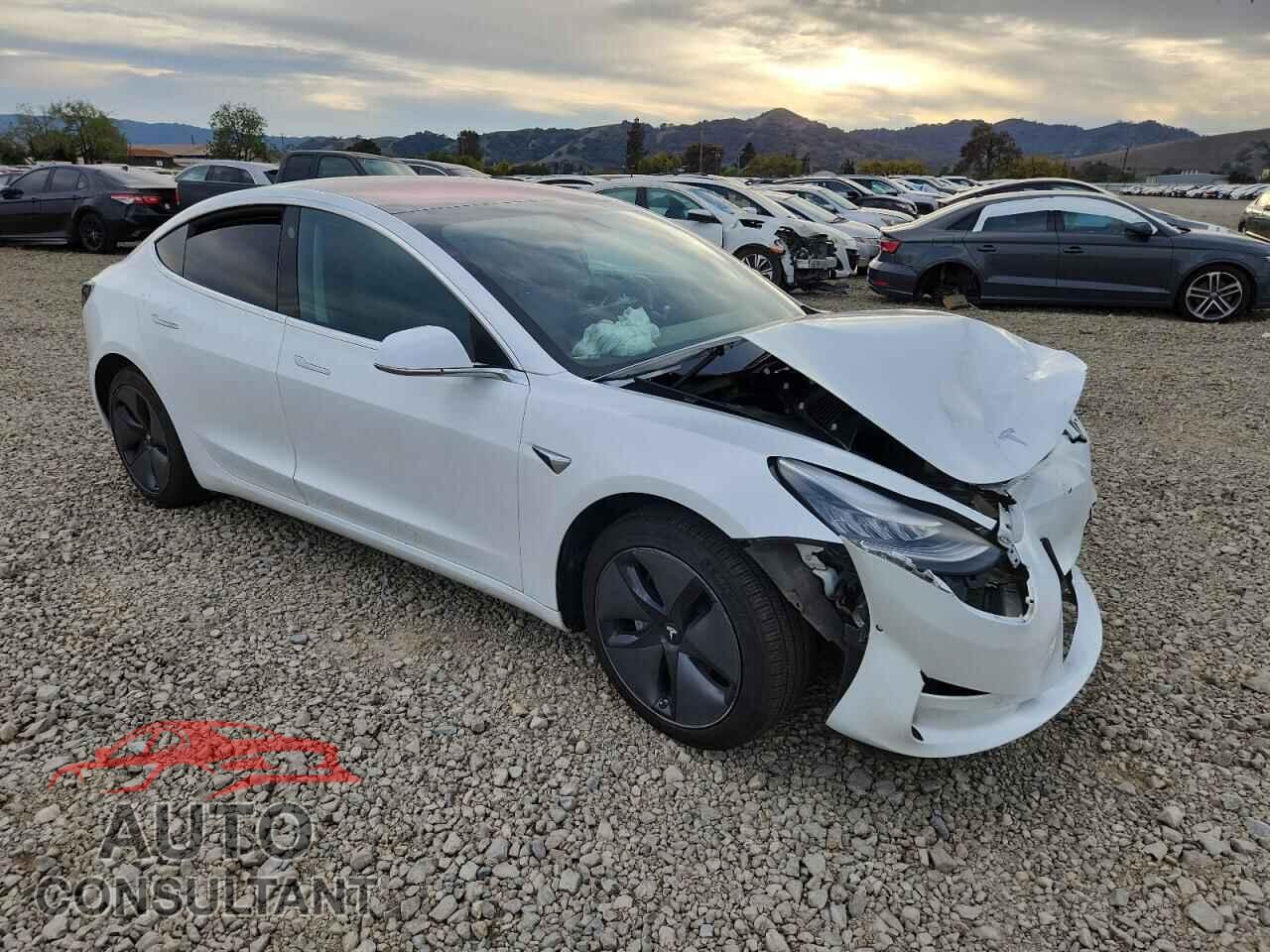 TESLA MODEL 3 2018 - 5YJ3E1EA8JF076039