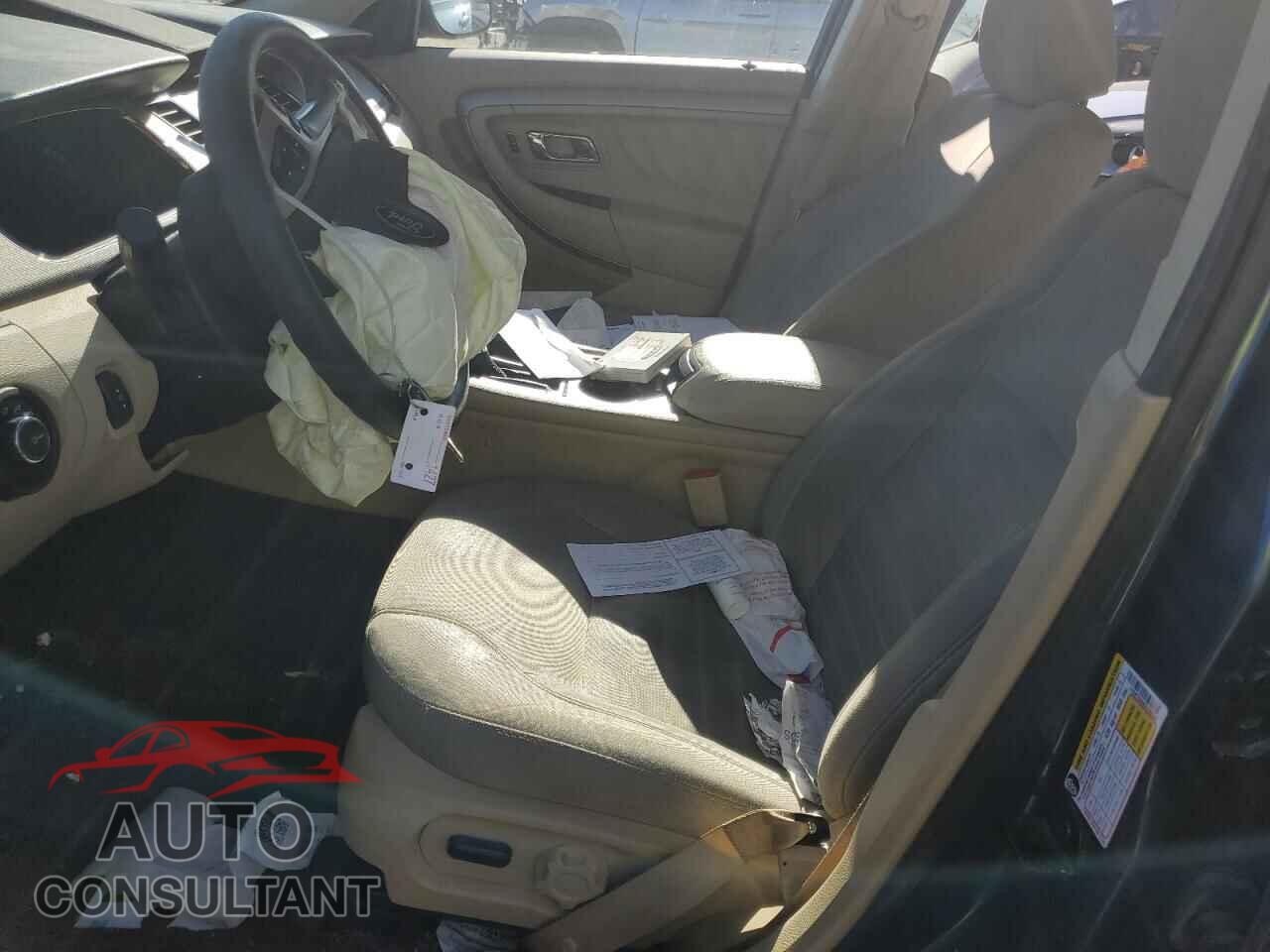 FORD TAURUS 2019 - 1FAHP2D80KG105504