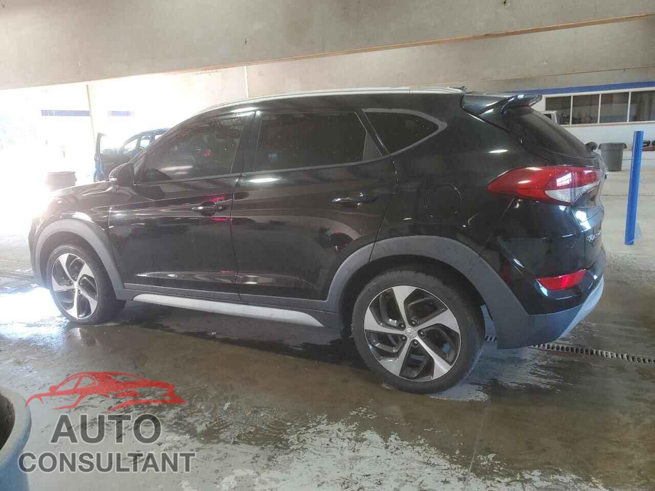 HYUNDAI TUCSON 2017 - KM8J3CA28HU447625