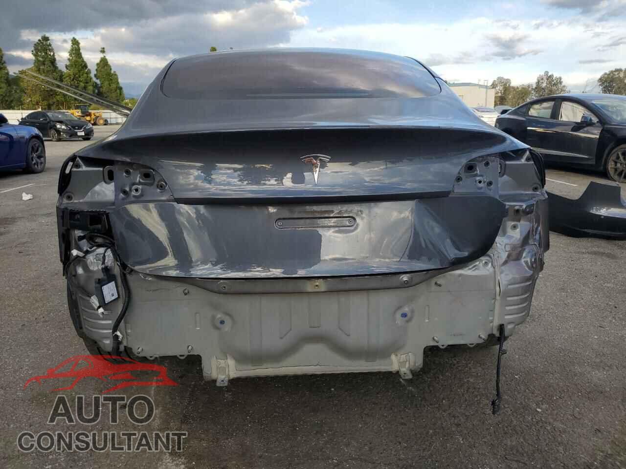 TESLA MODEL 3 2022 - 5YJ3E1EAXNF232152