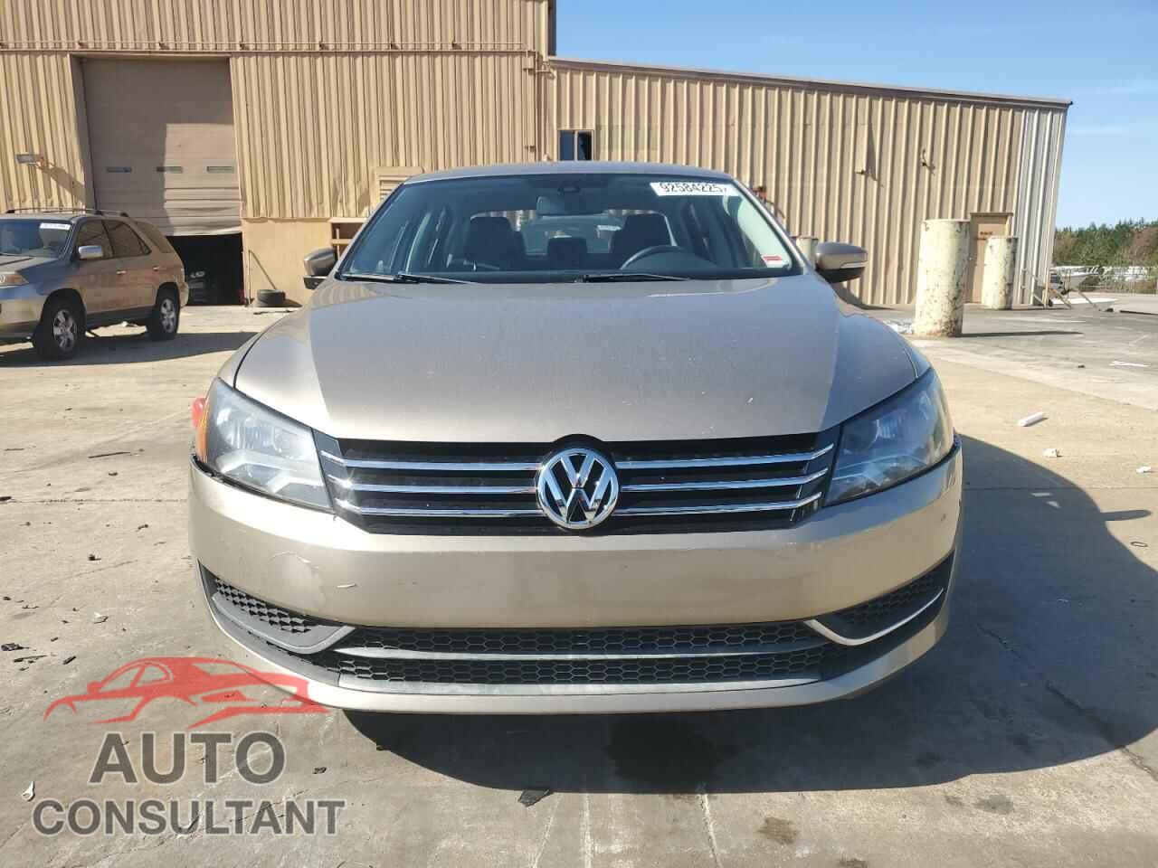 VOLKSWAGEN PASSAT 2015 - 1VWAT7A36FC018231