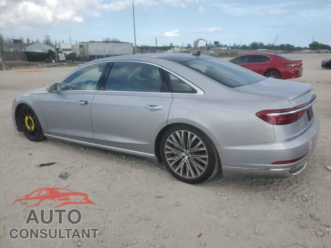AUDI A8 2019 - WAU8DAF82KN007965