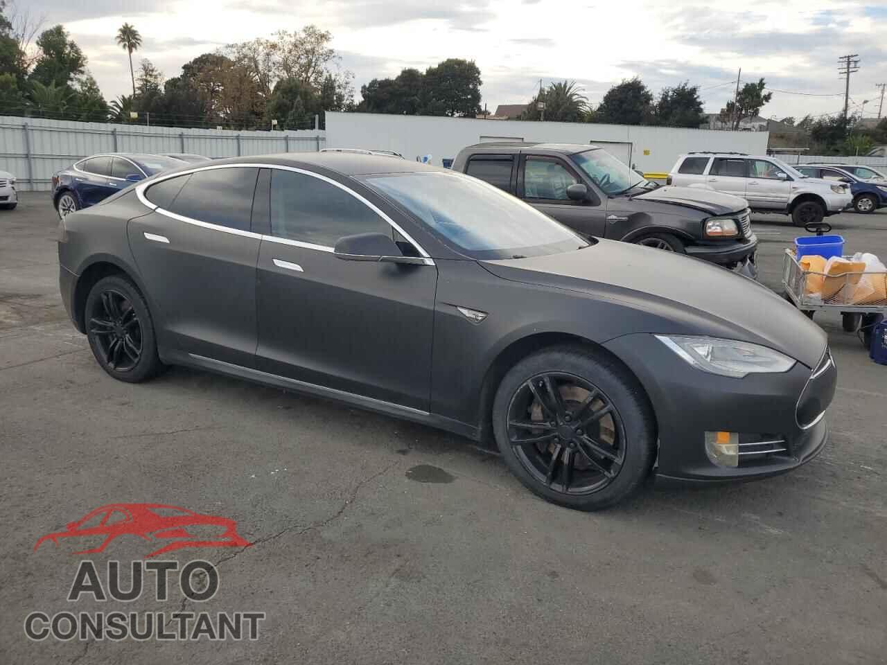 TESLA MODEL S 2013 - 5YJSA1DP5DFP09887