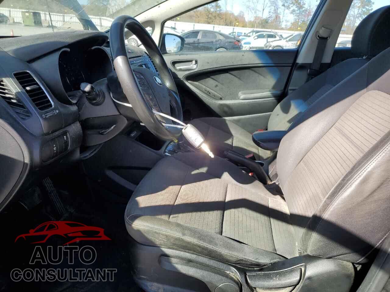 KIA FORTE 2017 - 3KPFL4A79HE068112