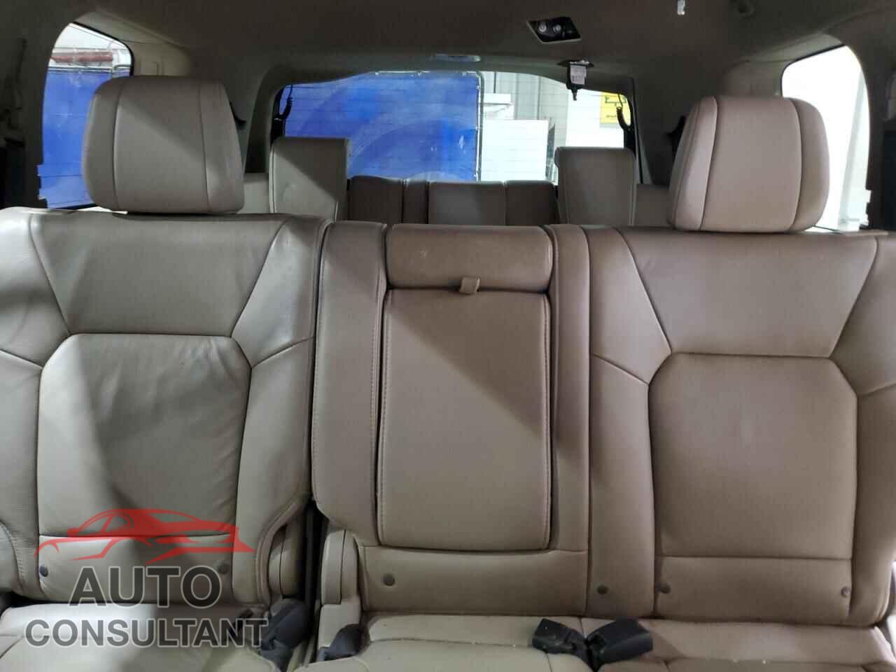 HONDA PILOT 2014 - 5FNYF4H52EB028271