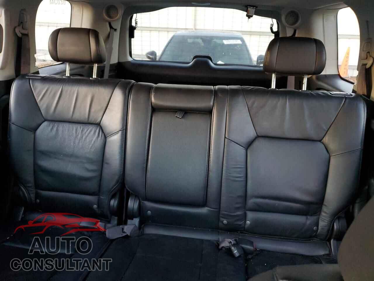 HONDA PILOT 2011 - 5FNYF4H75BB005290