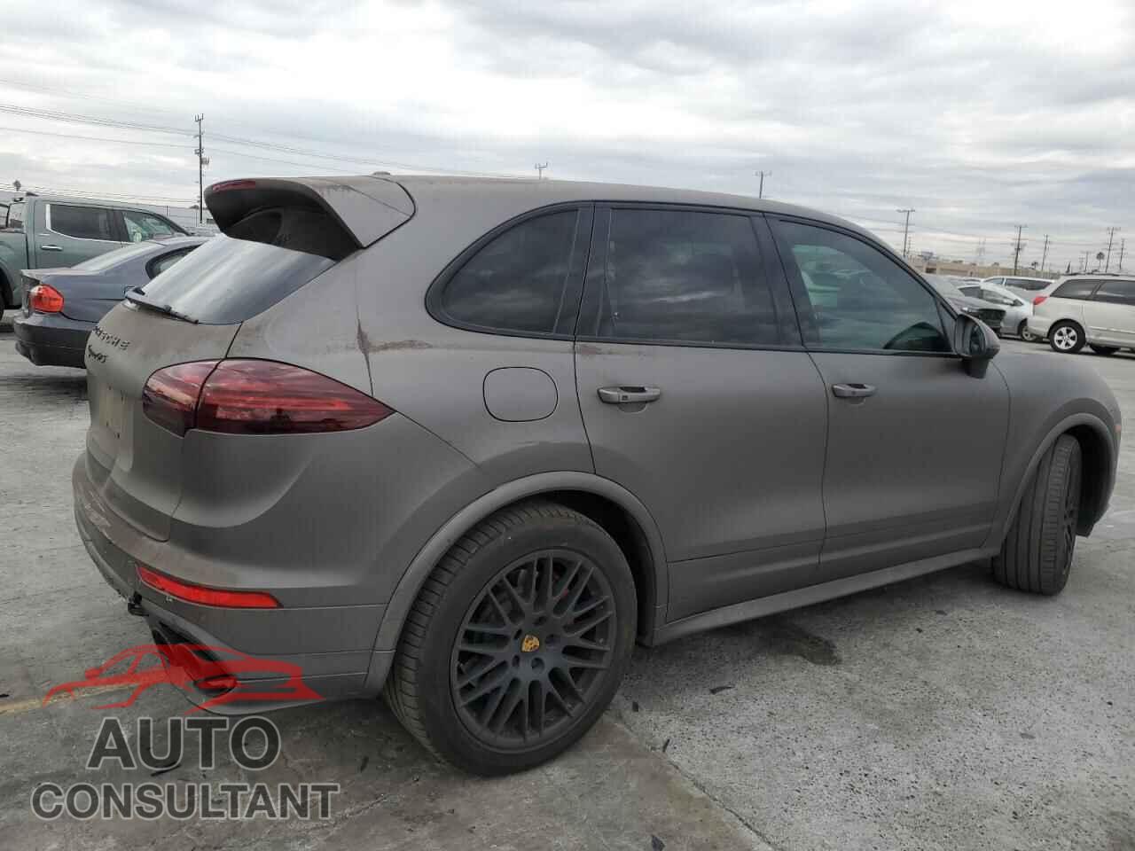 PORSCHE CAYENNE 2018 - WP1AD2A28JLA81042