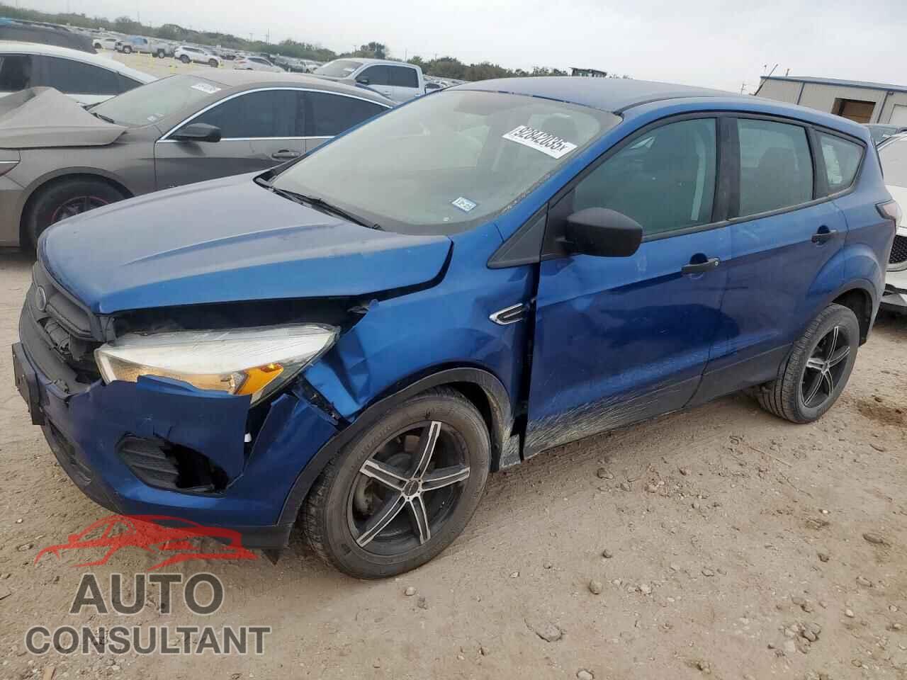 FORD ESCAPE 2017 - 1FMCU0F76HUC48677