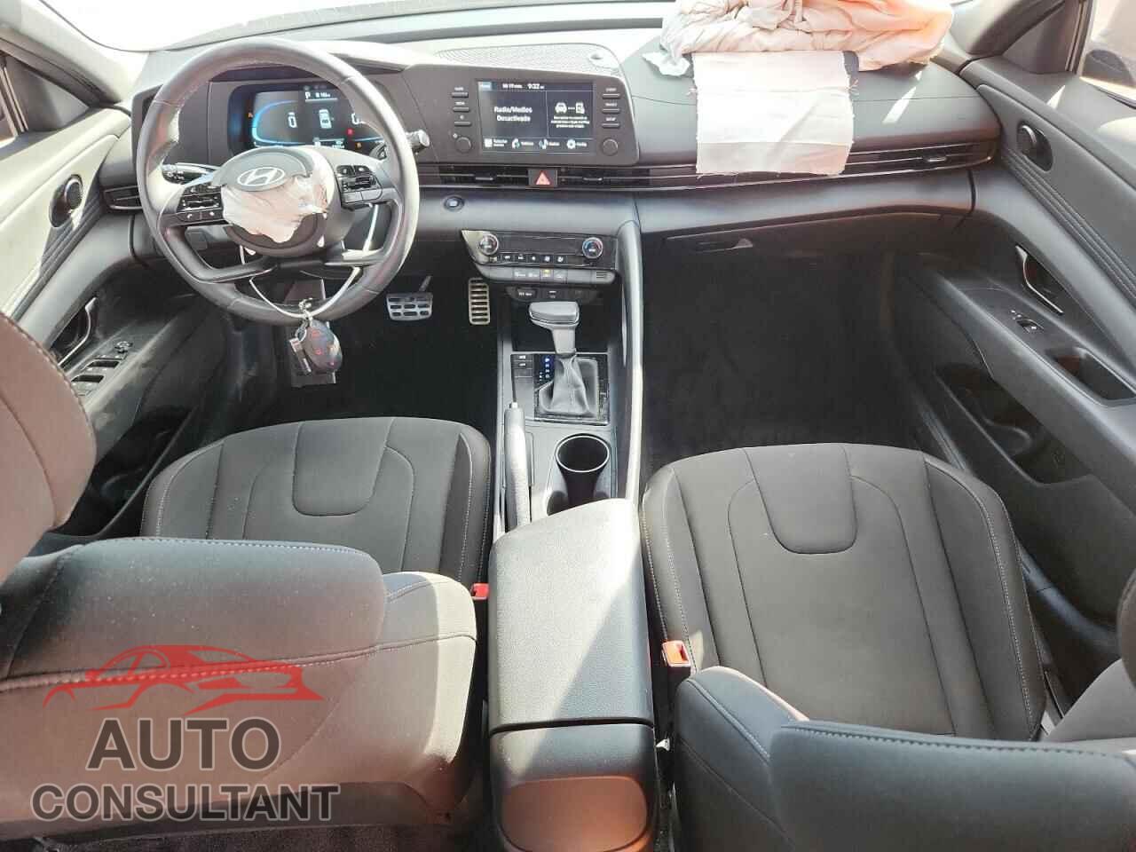 HYUNDAI ELANTRA 2025 - KMHLM4DG8SU972727