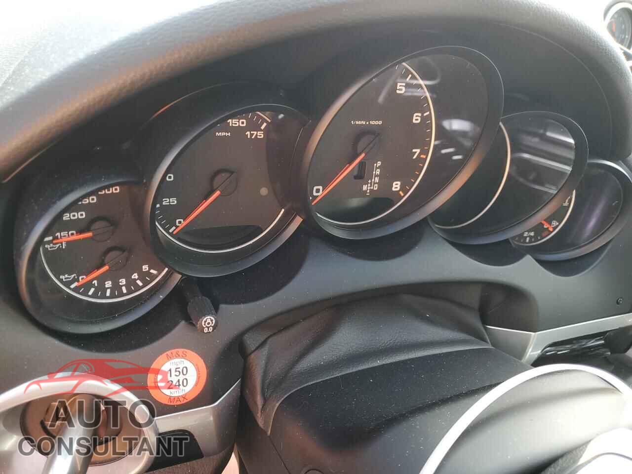 PORSCHE CAYENNE 2017 - WP1AA2A26HKA91318