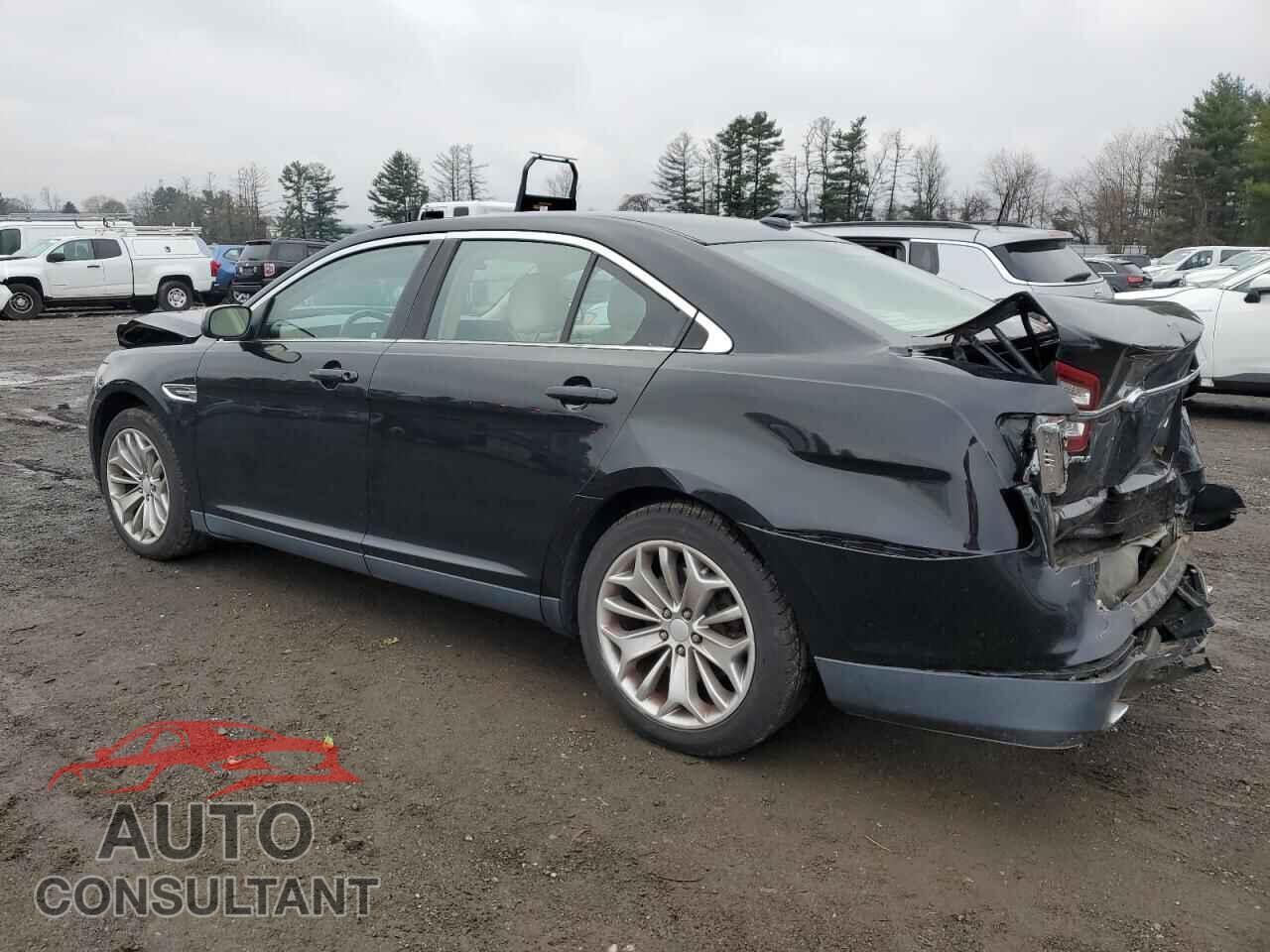 FORD TAURUS 2017 - 1FAHP2F82HG121614